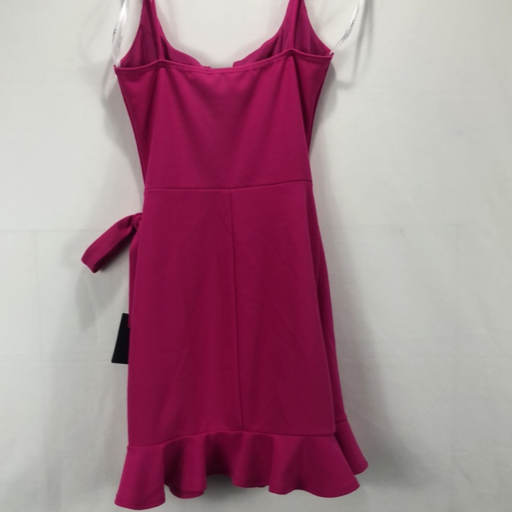 Lulus - Picture 11 of 14